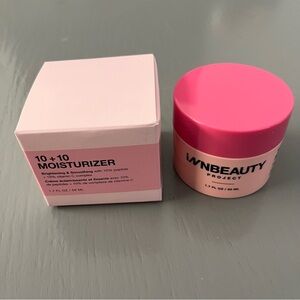 New Inn Beauty Project 10 + 10 Moisturizer